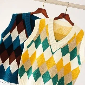 Свитер с V-образным вырезом без рукавов